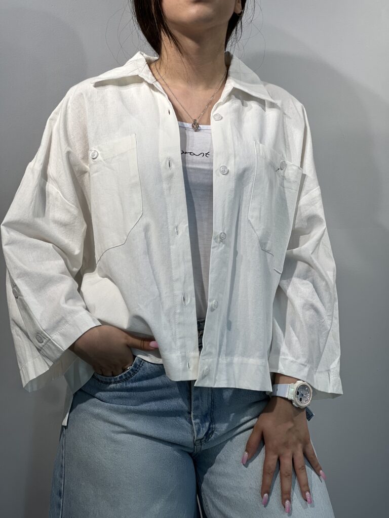 شومیز زنانه آستین بلند دکمه‌دار با دو جیب