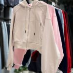 ⁨  bershka کراپ سوئیشرت کلاهدار