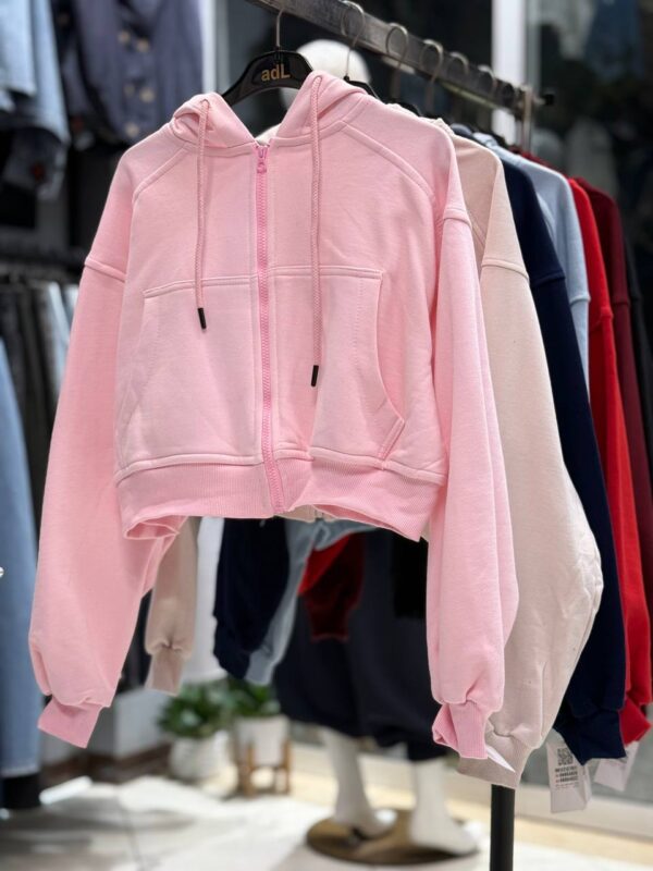 ⁨  bershka کراپ سوئیشرت کلاهدار