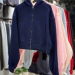 ⁨  bershka کراپ سوئیشرت کلاهدار