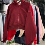 ⁨  bershka کراپ سوئیشرت کلاهدار